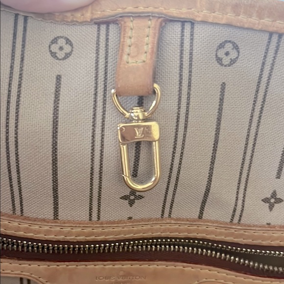 Authentic Louis Vuitton Neverfull MM - Picture 12 of 16